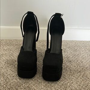 Elegant Black Platform Heels